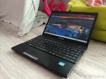 Notebook Samsung NP300-i5/NVIDIA/3hod.Batéria