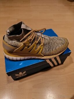 Adidas Tubular č. 46
