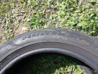 Predam Letné pneu 2ks 245/45r18