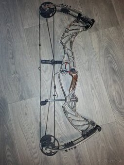 Kladkovy luk LH Hoyt pro defiant