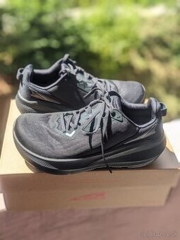Altra FWD Via M