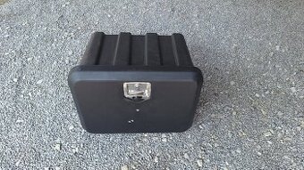 Úložný box  na prives  naves vlečku