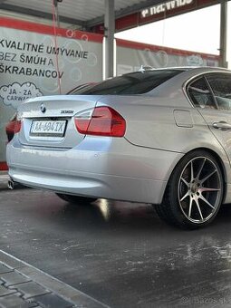 BMW E90 330i N52B30 190kw