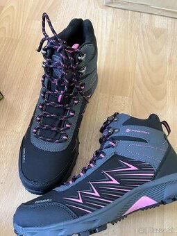 Turistické topánky Alpine Pro