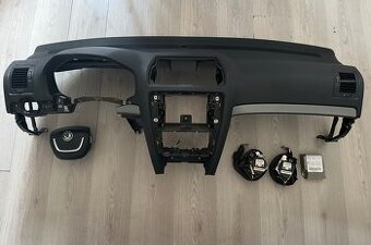 Škoda Octavia 2 palubná doska airbagy facelift