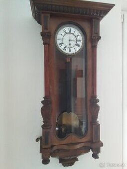 Starožitné nástenné hodiny