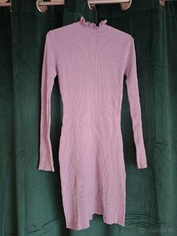 Fialové dlhé šaty, S