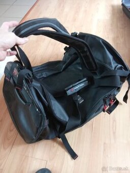 Prodám sportovo outdoorovou tašku Hannah