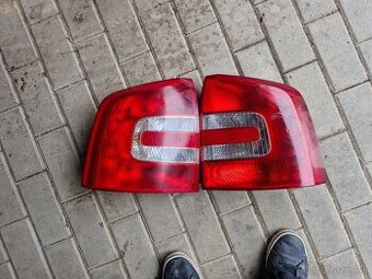 Zadné svetlá octavia 2