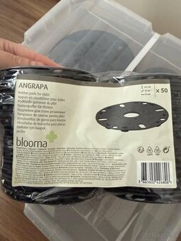 gumové podložky značky Blooma sa používajú pod dlažbu alebo