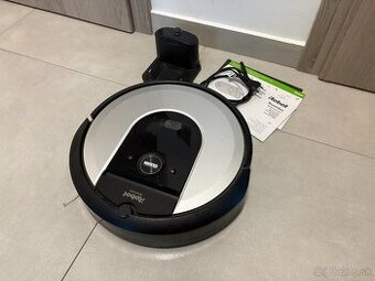 Predám používaný iRobot Roomba i7 v dobrom stave.