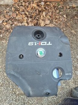 Kryt motora Octavia 1