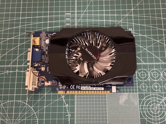 NVIDIA GeForce GT220 - Gigabyte GV-N220OC-1GI