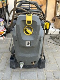 Tlakový čistič Karcher - Profesional.