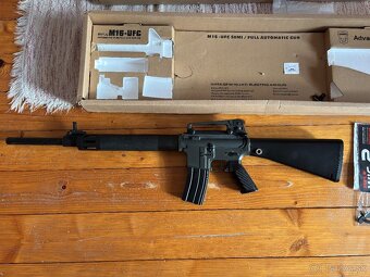 Airsoft M16 UFC