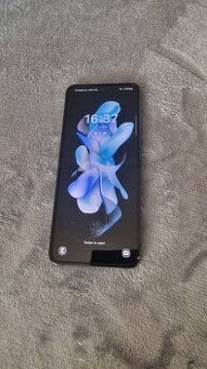 Samsung Z Flip 4