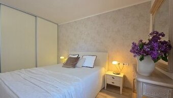 ⌂ Predaj trojizbový byt 68m2/ staré sídlisko Prievidza