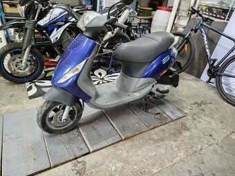 Piaggio zip 50