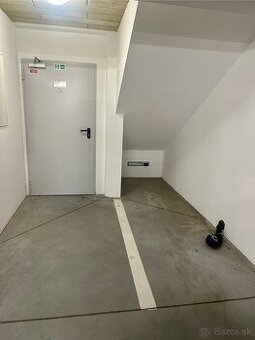 Parkovacie statie motocykel