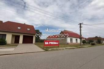 Pozemok s výborným prístupom – pokojné bývanie v Košolnej