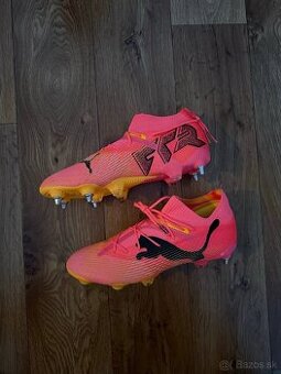 NOVE PUMA kopacky Future 7 Ultimate MxSG vel 42