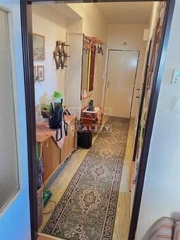 EXKLUZÍVNE - 3 IZBOVÝ BYT V RAJCI , 64m2, SLNEČNÝ , ...