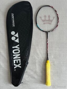 Yonex Astrox 100 Game Kurenai