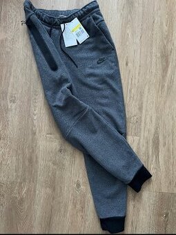 Nike teplaky