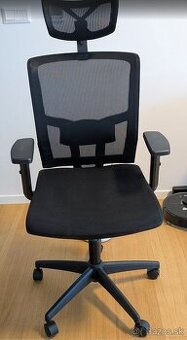 Kancelárska stolička KA-B1013 BK