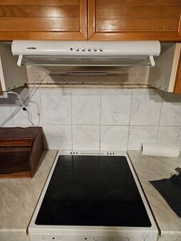 Posteľ Skrine el.sporak odsavacka pary