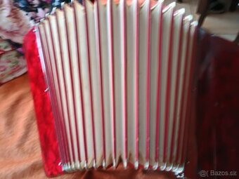 prodam italsky akordeon antoneli