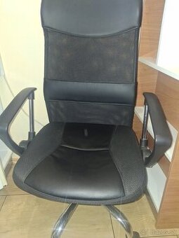 Kancelarska stolička