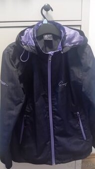 Turisticka prechodna bunda