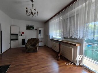 Na predaj poschodový rodinný dom v Komárne - 1