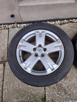 Elektrony na Toyotu RAV4