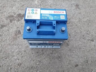 Predam zanovnu batetku Bosch 52Ah 470A