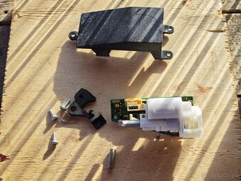 E91/M47 120kw zámok volantu