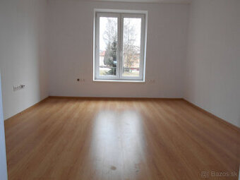 Prenájom bytu 2 + 1 v Čadci - centrum