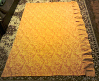 Prehozy cez posteľ-starožitné-,málo užívané