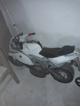 BMW elektricka motorka