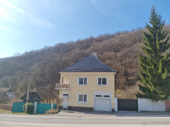 RODINNÝ DOM s POZEMOK 3975 m2 STARÁ LEHOTA - NMNV - VOĽNÝ