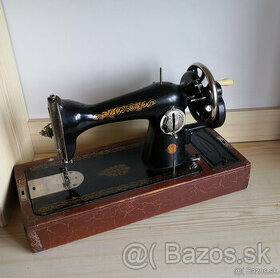 Starožitný historický prenosný šijací stroj