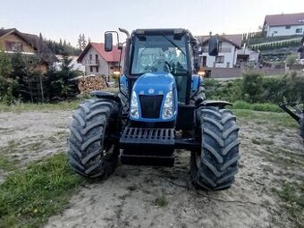 New Holland, traktor