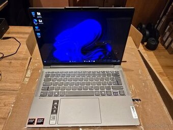 Lenovo IdeaPad Pro 5 14AHP9-Ryzen 7 8845HS-32GB-512GB-OLED