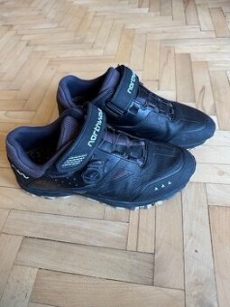 Cyklistické MTB tretry NORTHWAVE Camo plus 3 - veľ 44