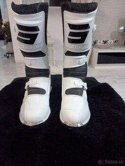 Motokrosove cizmy