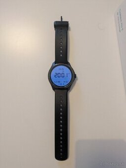 Ticwatch pro 5 v 99 % stave bez škrabancov