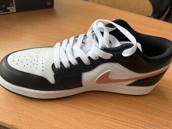 Air Jordan 1 Low white/rust pink- black