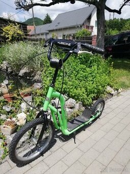 kolobežka Huricane