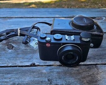 Leica X1